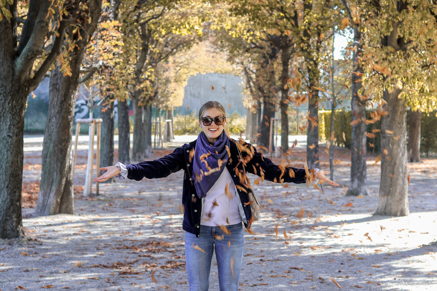 Outfit: Velvet Bomber Jacket auf dem österreichischen Mode Blog Bits and Bobs by Eva